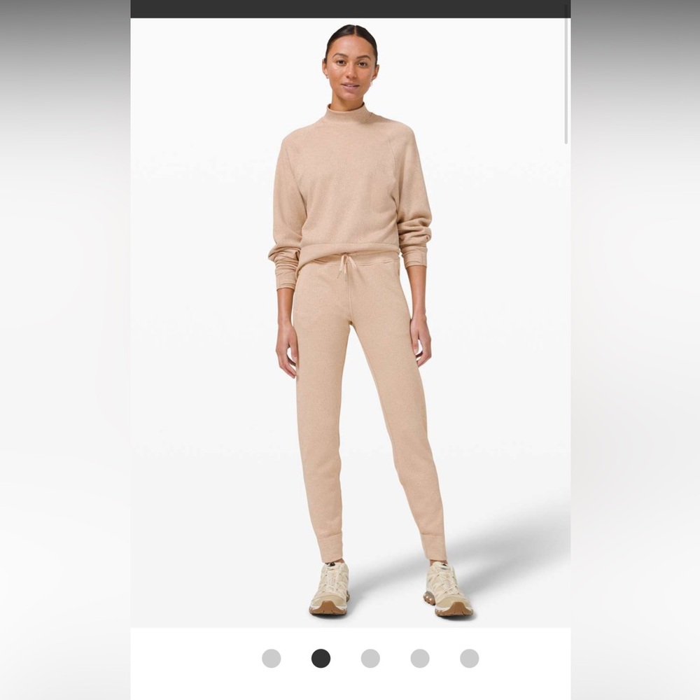 EUC lululemon engineered warmth joggers